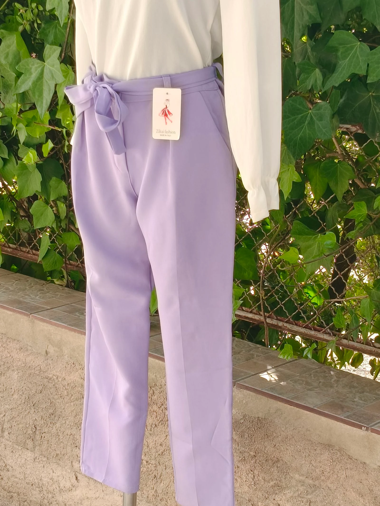 Pantalón de vestir morado lila con lazo – photo 4